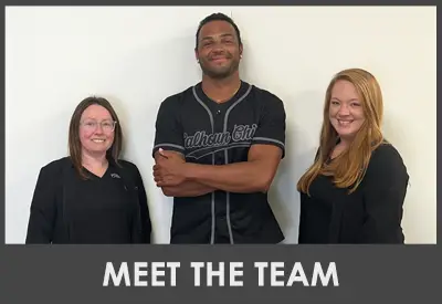 Chiropractor Calhoun GA Dre White With Team